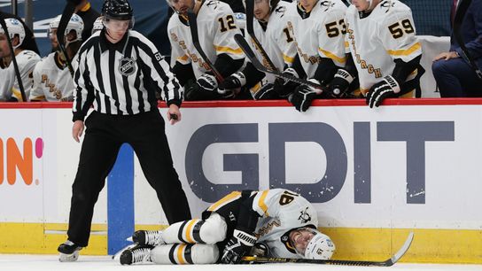 Zucker leaves game with lower-body injury taken in Washington (Penguins)